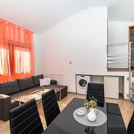 Apartment Mimi Pula
